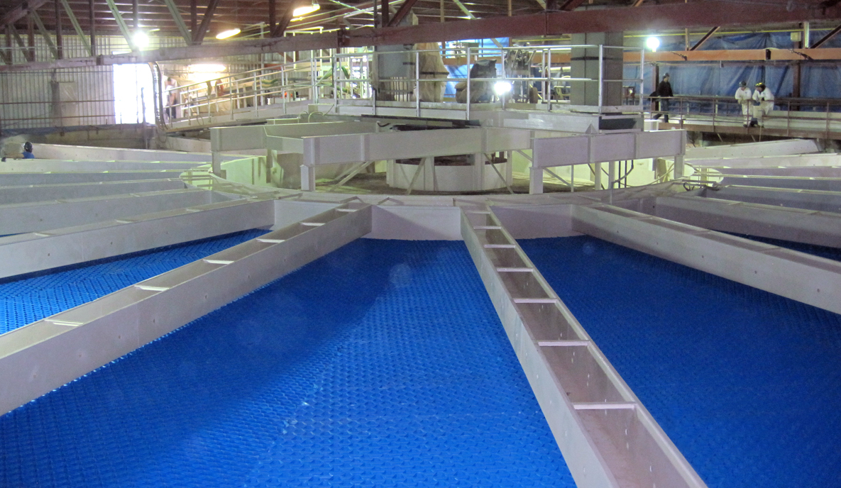 Blue Tube Settlers in Circular Clarifier